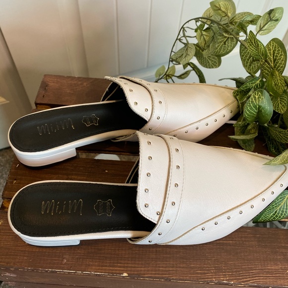 Like New! Beautiful Studded White Padded Mules - Picture 10 of 12